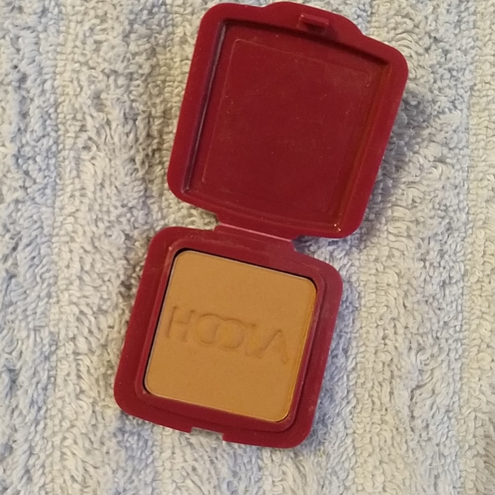 Bronzer - Picture 2 of 3